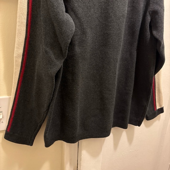 Men's vintage Eddie Bauer dark gray Sweater with Red & Cream Stripes size Large - Picture 2 of 9